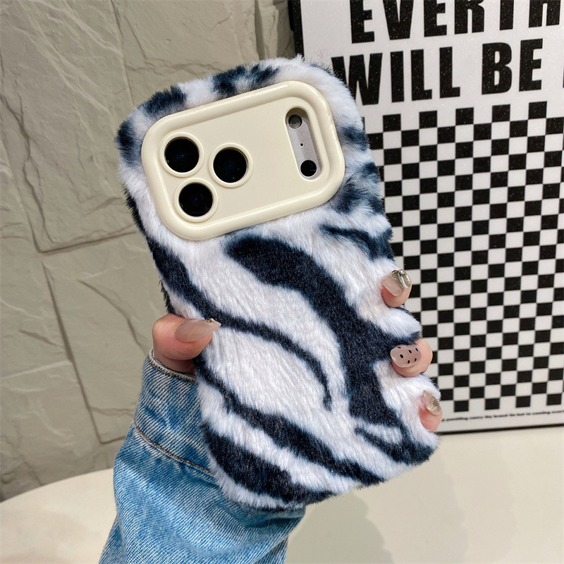 豪華なゼブラ柄ふわふわプラッシュスマホケース iPhone  - Phone Cases For Iphone 12 Pro Max のレビューと価格
