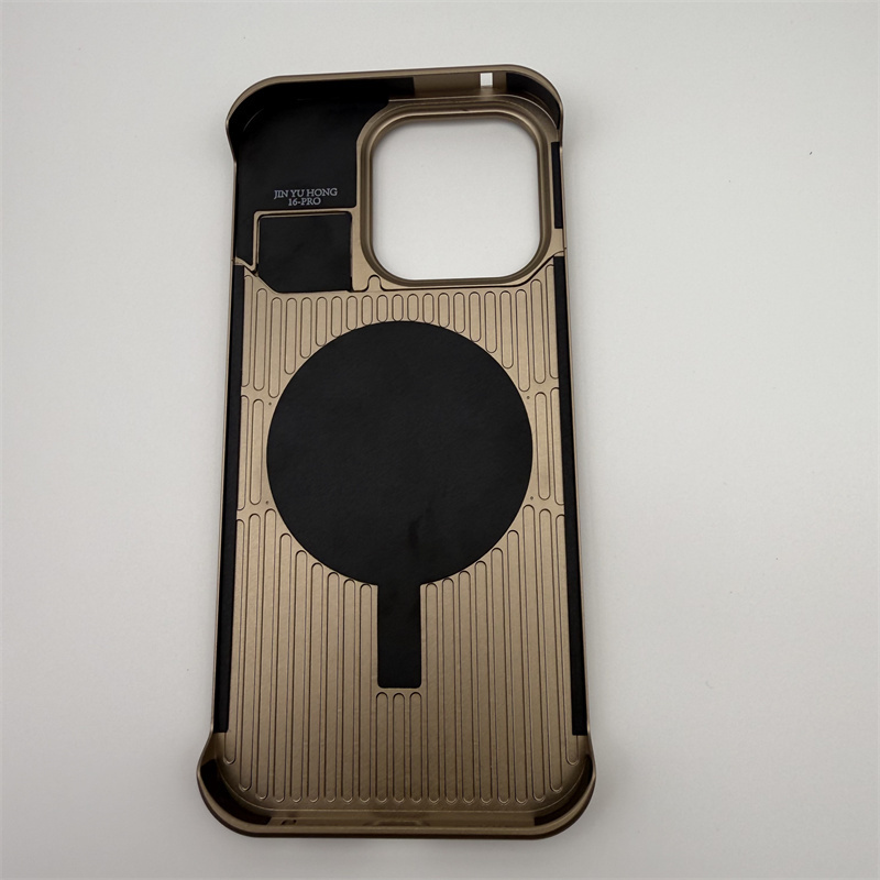 iPhone 16ProMax用カーボンファイバー製ボーダー - Heat Dissipation Case のレビューと価格
